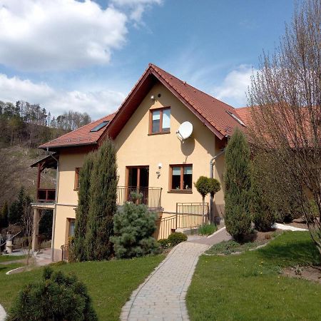 Pokoje Goscinne Monti Kudowa-Zdrój Exteriör bild