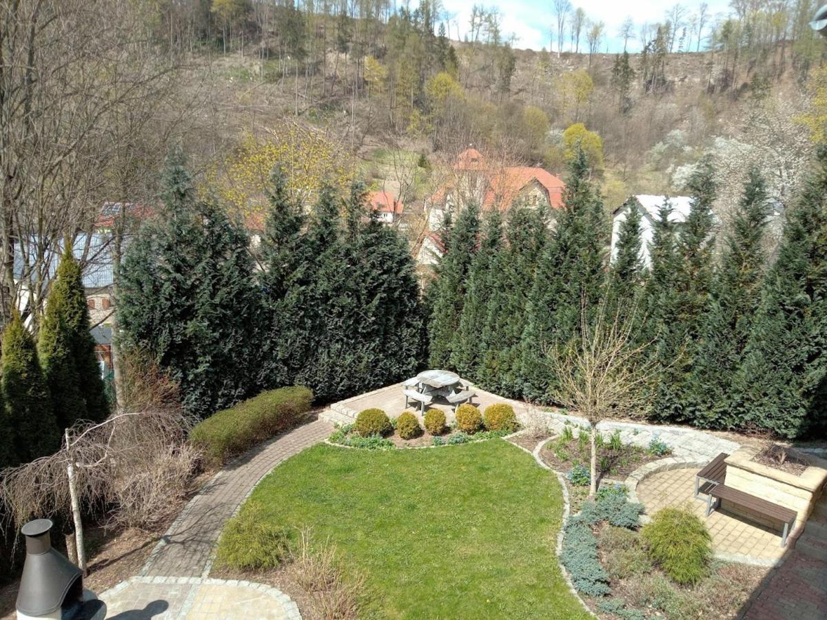 Pokoje Goscinne Monti Kudowa-Zdrój Exteriör bild