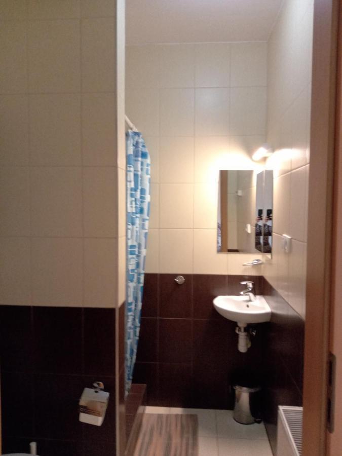 Pokoje Goscinne Monti Kudowa-Zdrój Exteriör bild