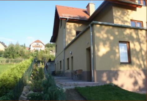 Pokoje Goscinne Monti Kudowa-Zdrój Exteriör bild